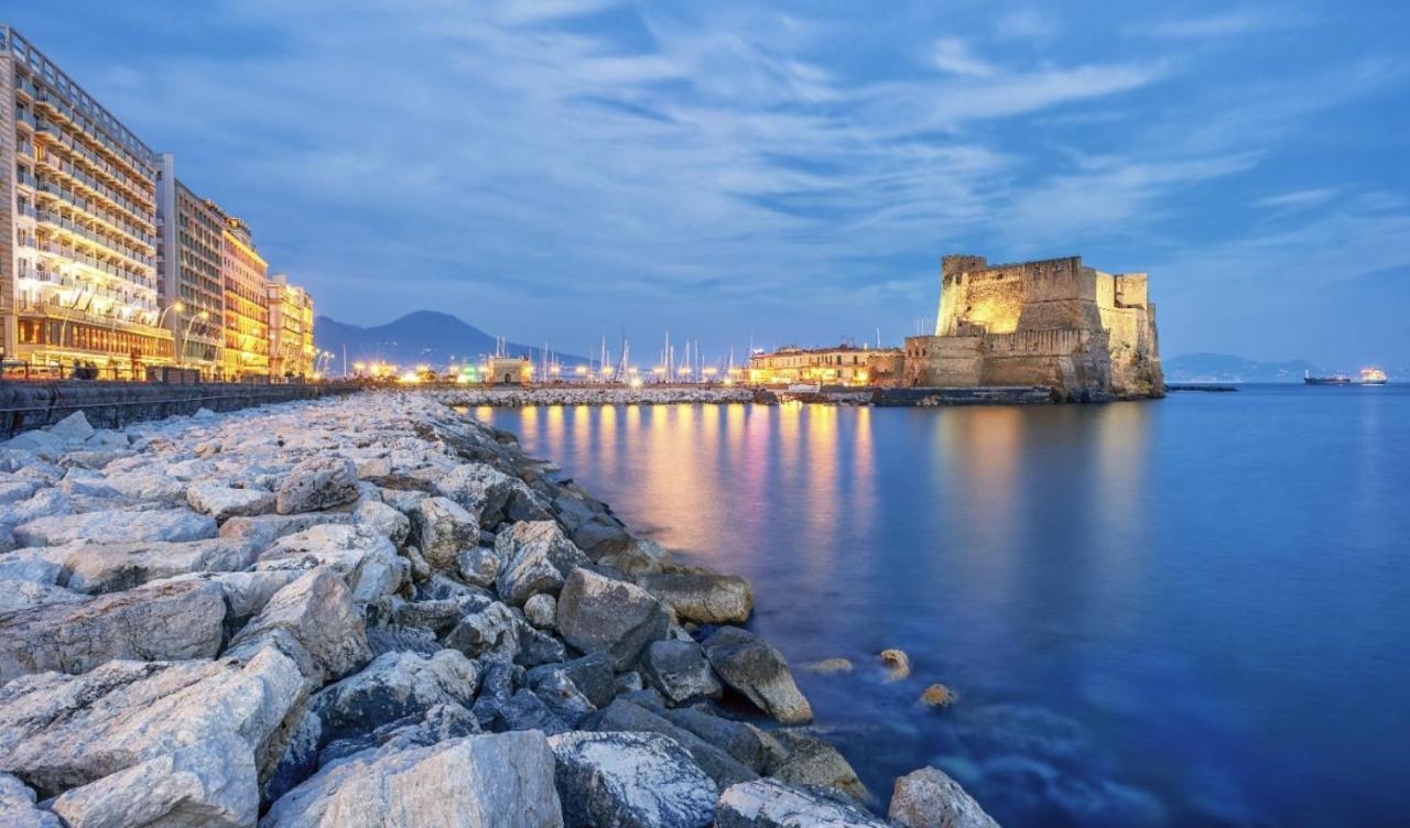 HOME SWEET HOME Storia di Napoli Esterno foto