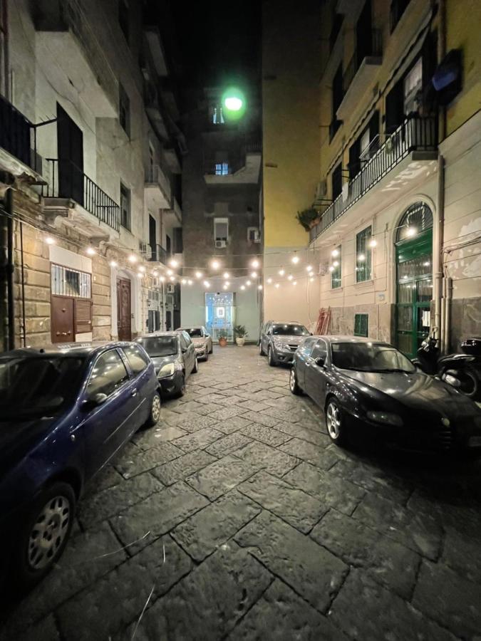 HOME SWEET HOME Storia di Napoli Esterno foto