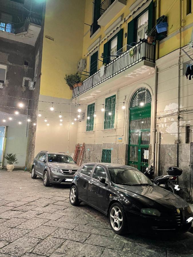 HOME SWEET HOME Storia di Napoli Esterno foto